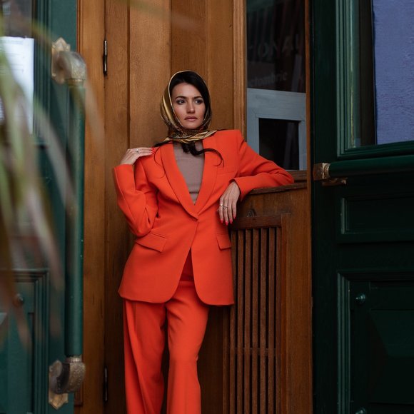 Classic tuxedo blazer suit for Women